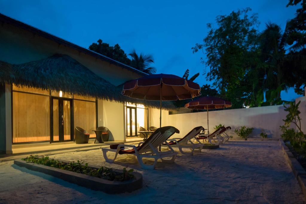 Local Island Inn Hangnaameedhoo Exterior foto