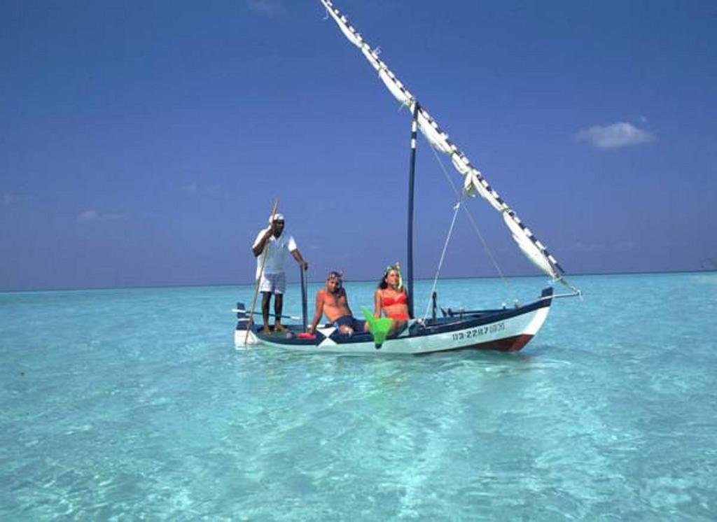 Local Island Inn Hangnaameedhoo Exterior foto
